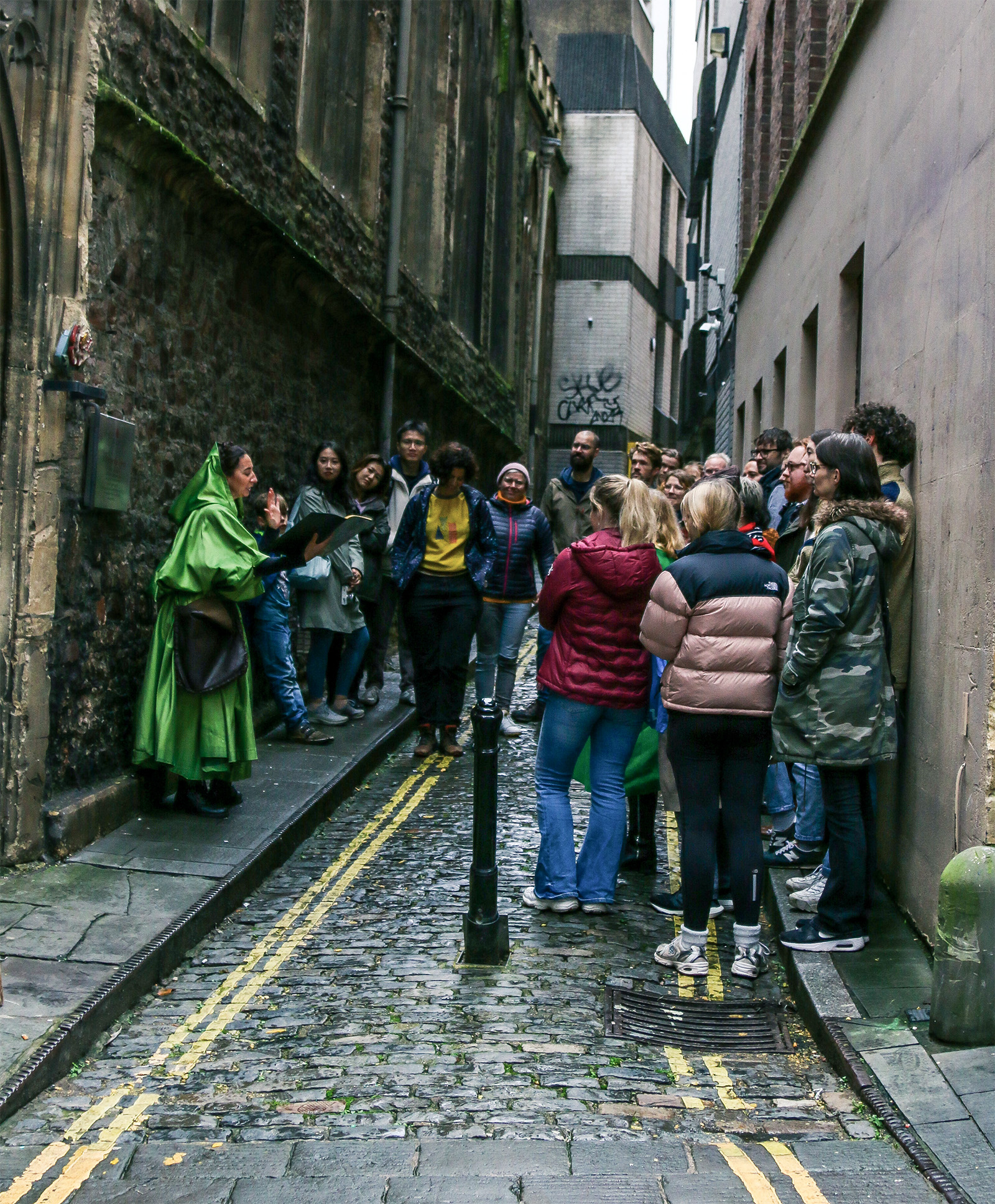MAGIC & MAYHEM IN MEDIEVAL BRISTOL Show Of Strength Theatre Co performer Naomi Richards pic Zukeika Henry 1